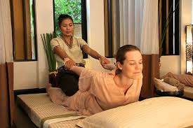 thai stretches massage